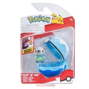 Pokemon Clip 'N' Go Oshawott with Blue Poké Ball